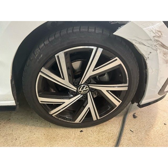 VW 1.5 eTSI RLine 75 Edition DSG Golf VIII [SC]