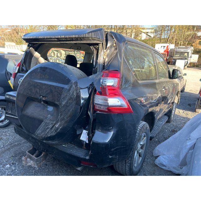 Toyota 3.0 D4D Linea Terra Land Cruiser [SC]