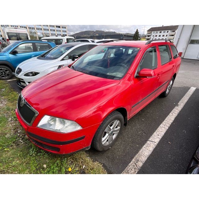 Skoda 1.9 TDI 105 Swiss  Adv. 4x4 Octavia Combi [SC]
