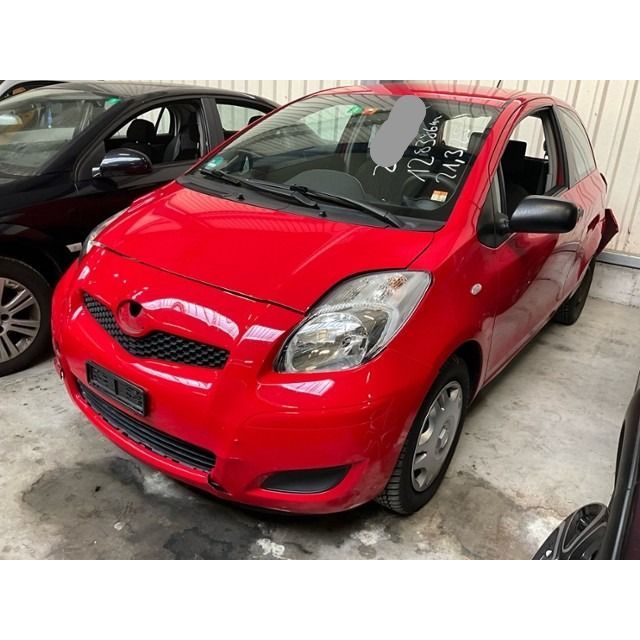 Toyota Linea Terra Yaris 1.0 VVTi [SC]