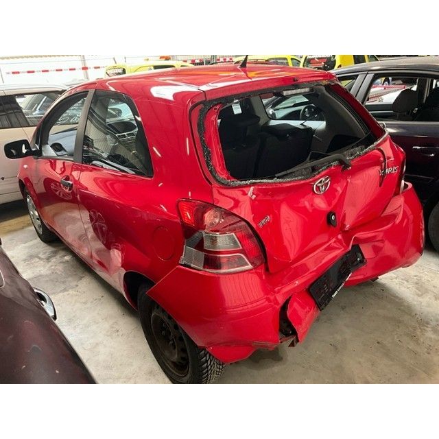 Toyota Linea Terra Yaris 1.0 VVTi [SC]