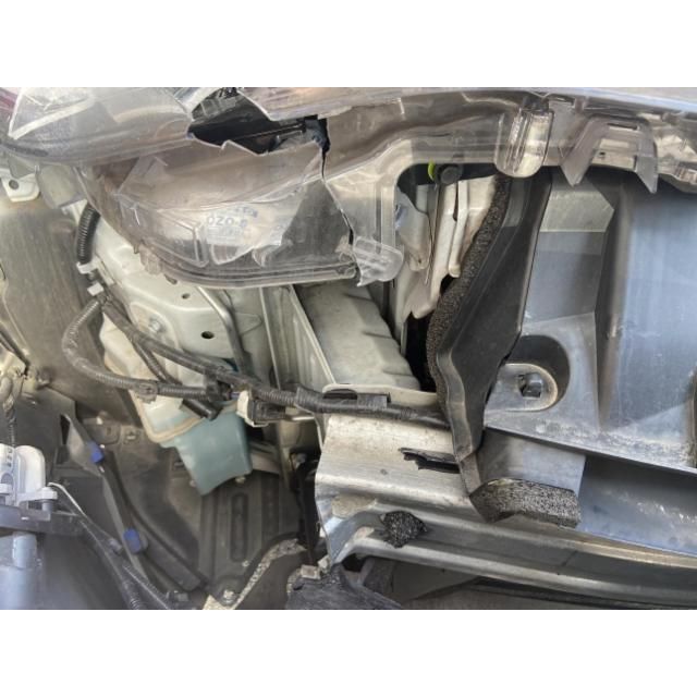 Toyota 2.0 VVTi HSD GR Sport CHR [SC]
