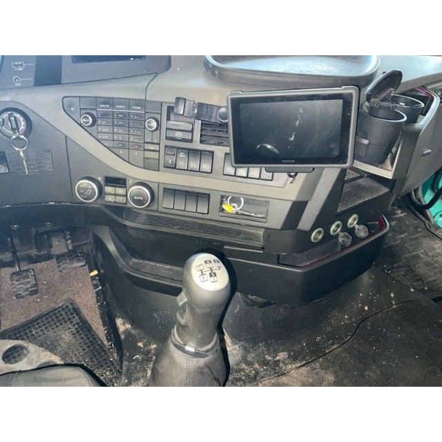 Volvo 4x2 T SZM FH 460 [SC]