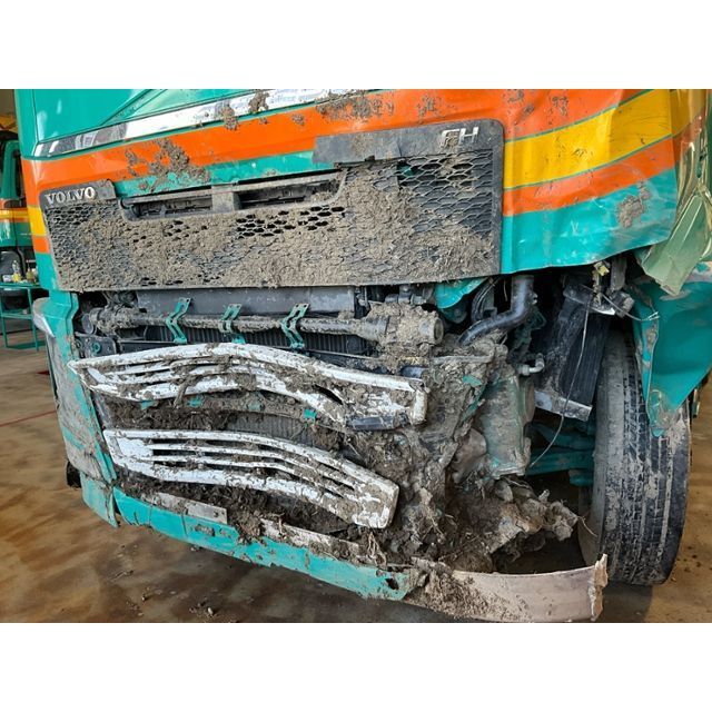 Volvo 4x2 T SZM FH 460 [SC]