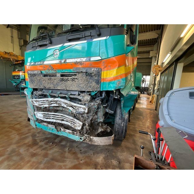 Volvo 4x2 T SZM FH 460 [SC]