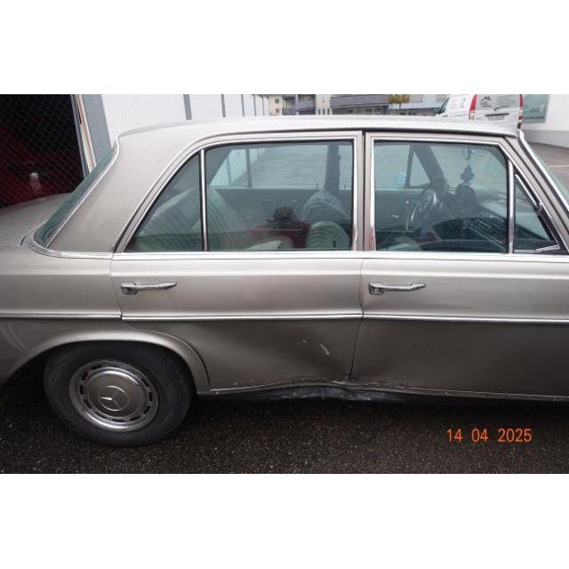 570 MercedesBenz 001 280 SE 075 280 SE [SC]