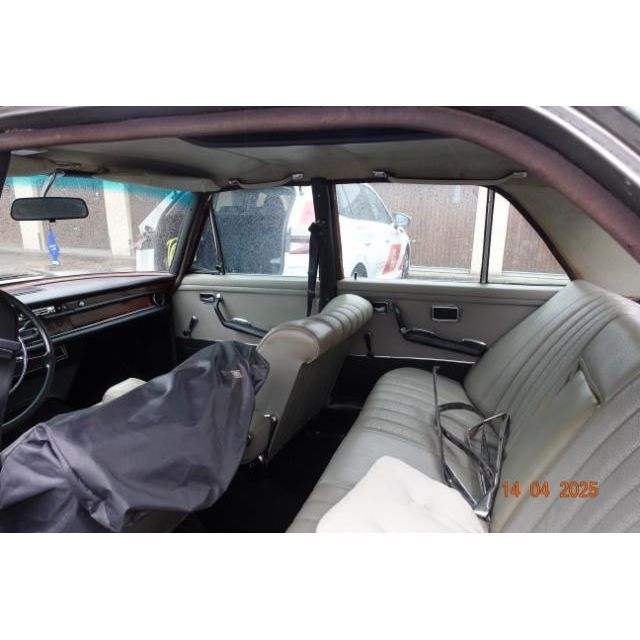 570 MercedesBenz 001 280 SE 075 280 SE [SC]