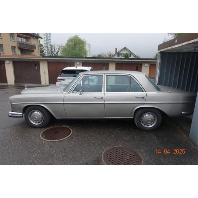 570 MercedesBenz 001 280 SE 075 280 SE [SC]