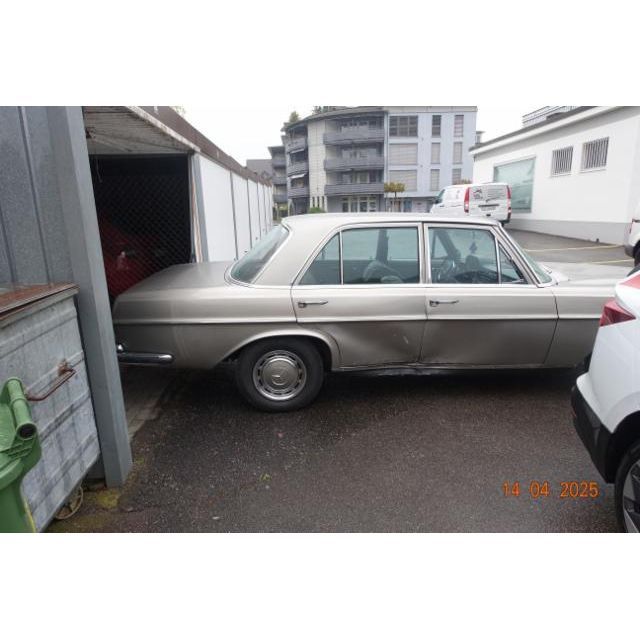 570 MercedesBenz 001 280 SE 075 280 SE [SC]