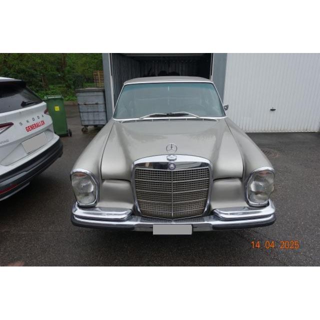 570 MercedesBenz 001 280 SE 075 280 SE [SC]