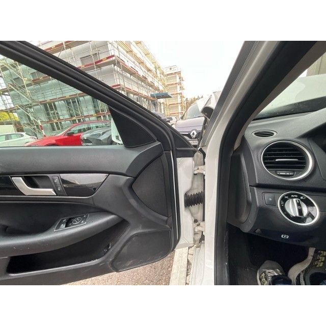 MercedesBenz Coupé  BlueEF C 220 CDI [SC]