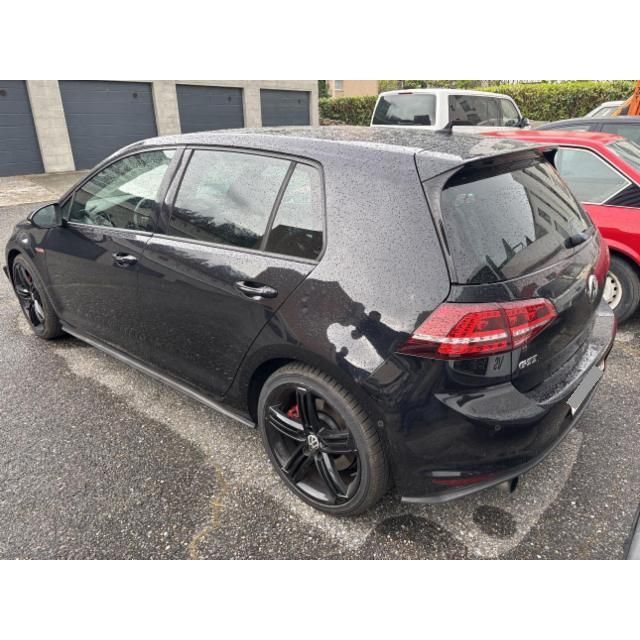 VW 2.0 TSI GTI Performance Golf VII [SC]