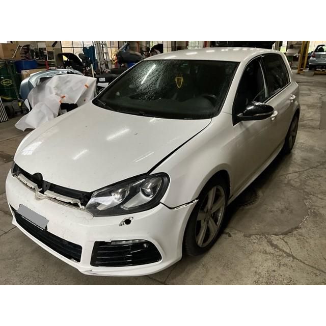 VW 2.0 TSI R DSG 4motion Golf VI [SC]