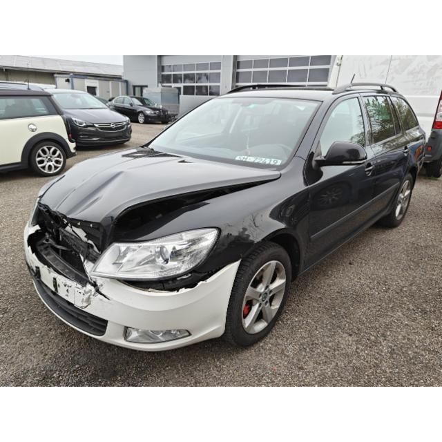 Skoda 2.0 TDI Ambition DSG Octavia Combi [SC]