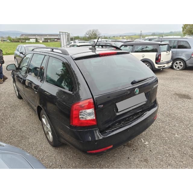 Skoda 2.0 TDI Ambition DSG Octavia Combi [SC]