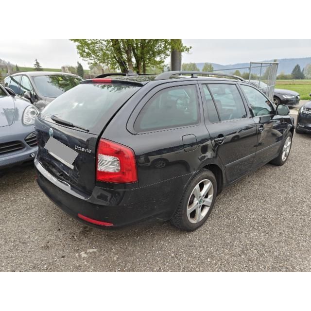 Skoda 2.0 TDI Ambition DSG Octavia Combi [SC]