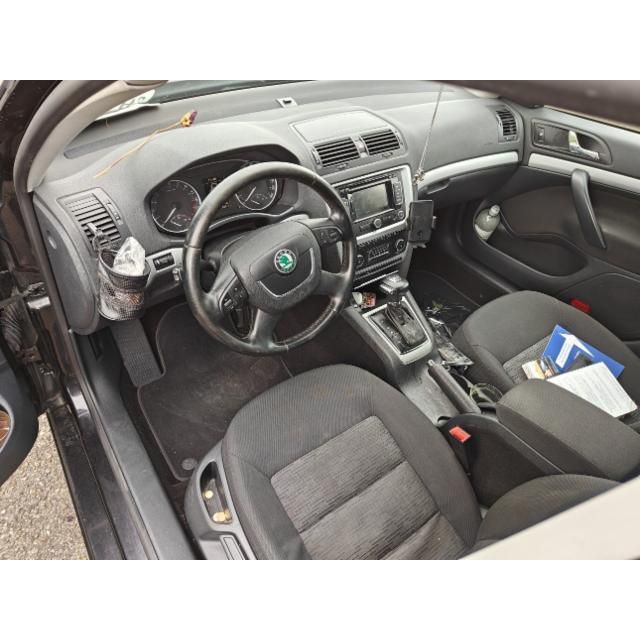Skoda 2.0 TDI Ambition DSG Octavia Combi [SC]