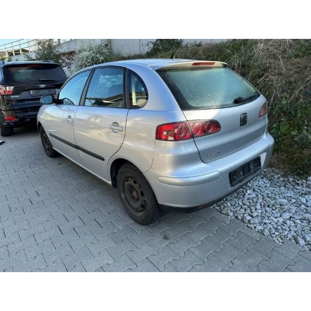 SEAT 1.4 16V Signo Ibiza [SC]
