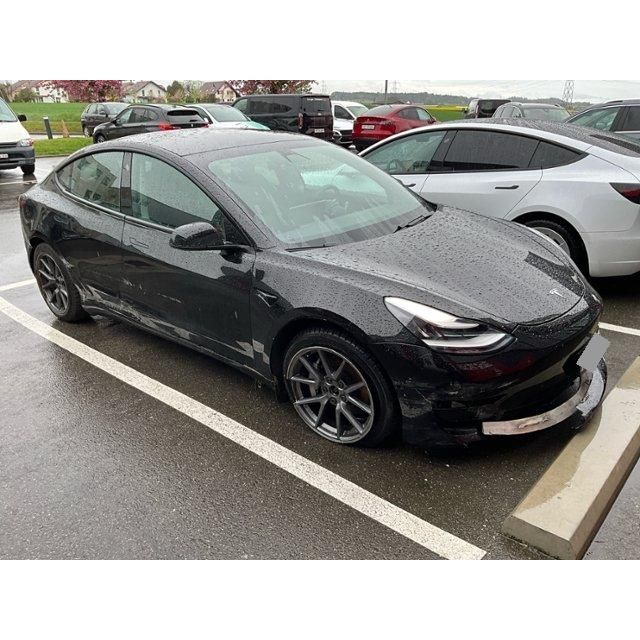 Tesla Long Range D Model 3 [SC]