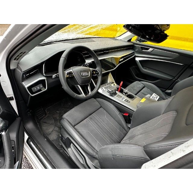 Audi 40 TDI quattro advanced A6 Avant [SC]