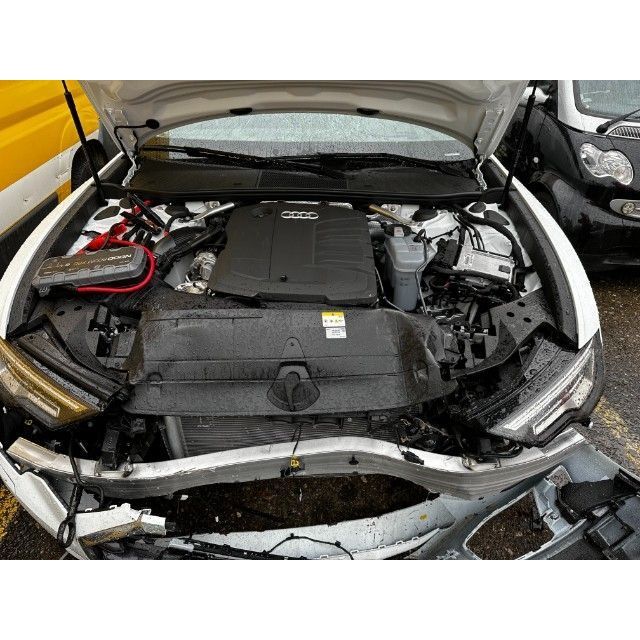 Audi 40 TDI quattro advanced A6 Avant [SC]