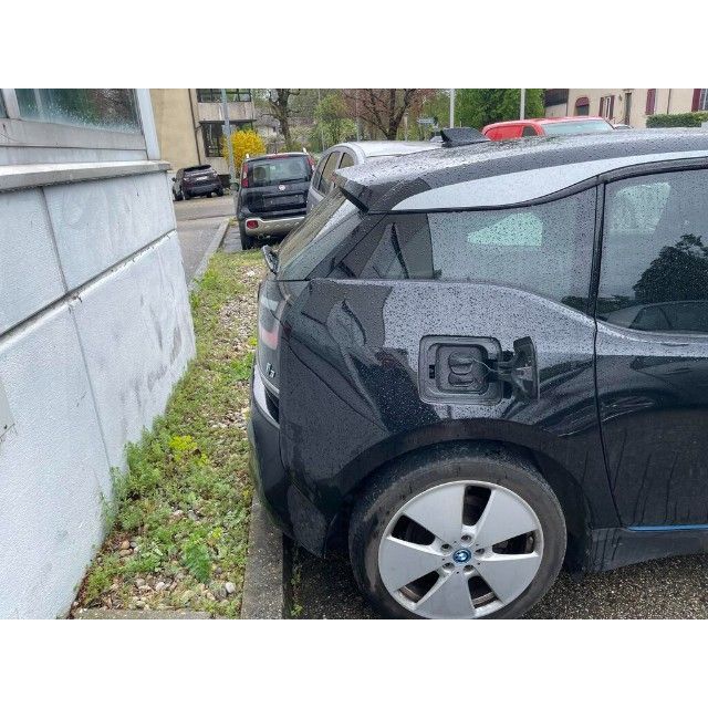 BMW Limousine I3 120AH [SC]
