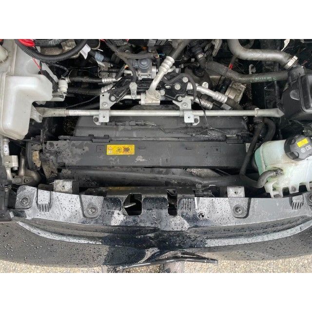 BMW Limousine I3 120AH [SC]