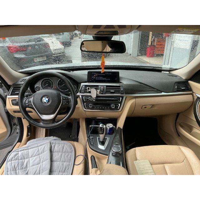 BMW 320d xDrive 320d [SC]