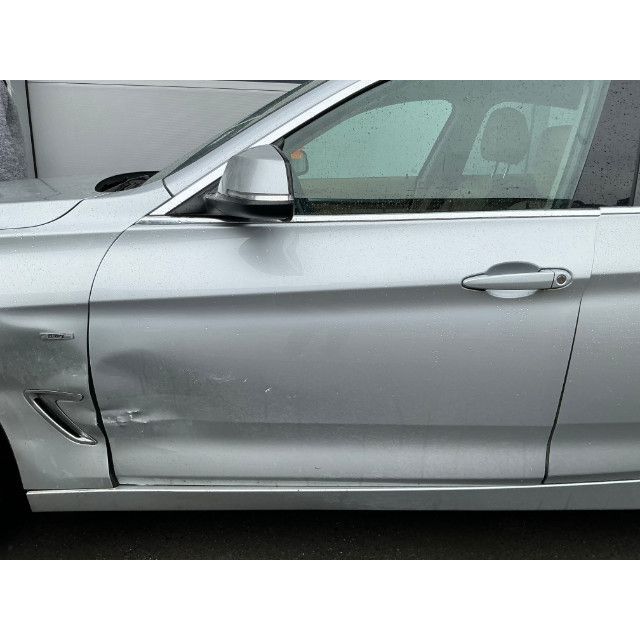 BMW 320d xDrive 320d [SC]