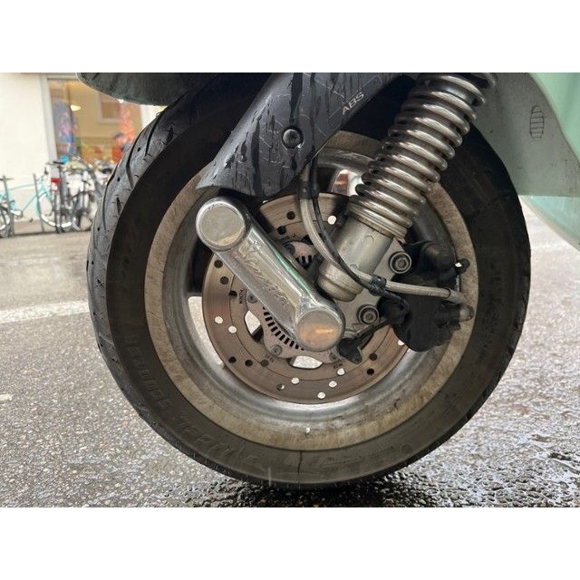 Piaggio ABS Vespa 125 GTS [SC]