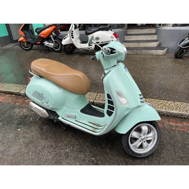 Piaggio ABS Vespa 125 GTS [SC]