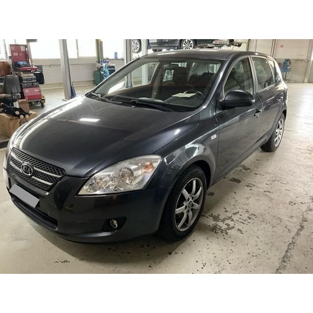 Kia 1.6 CVVT Trend Cee'd [SC]