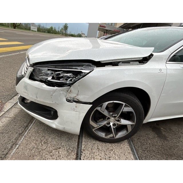 Peugeot 2.0 BlueHDi 180 Allure S/S 508 [SC]