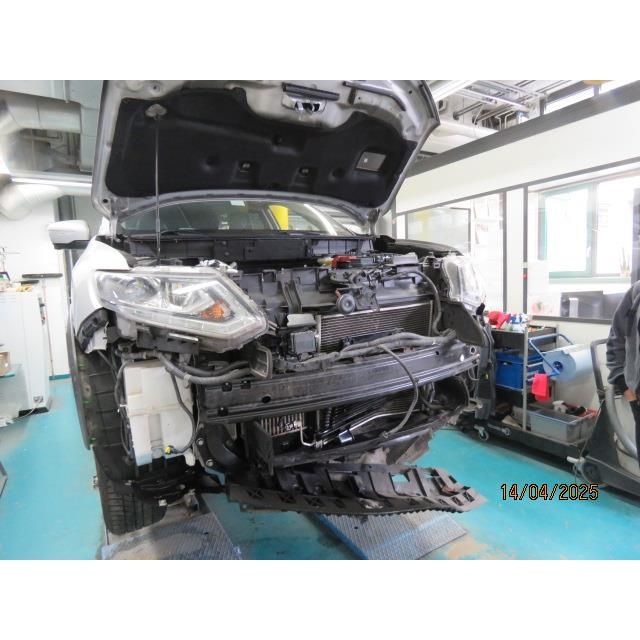 Nissan 1.6 dCi Tekna XTrail [SC]