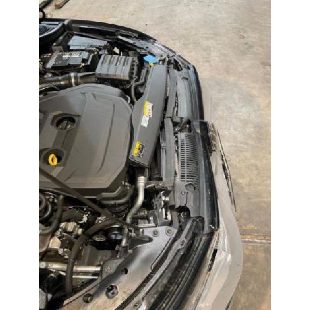 VW 1.5 eTSI RLine DSG Golf VIII [SC]