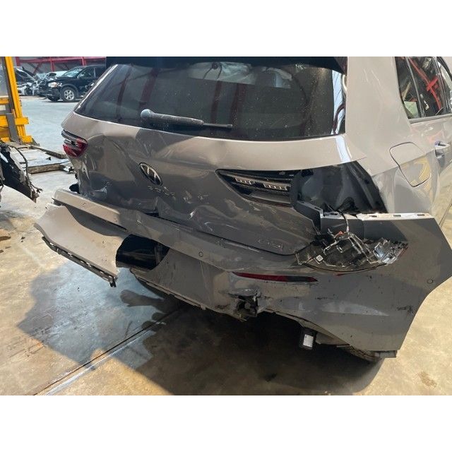VW 1.5 eTSI RLine DSG Golf VIII [SC]
