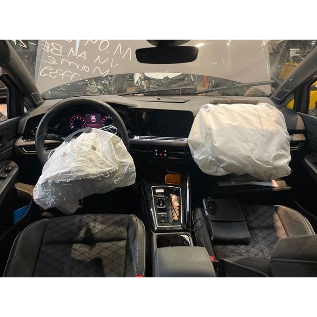 VW 1.5 eTSI RLine DSG Golf VIII [SC]