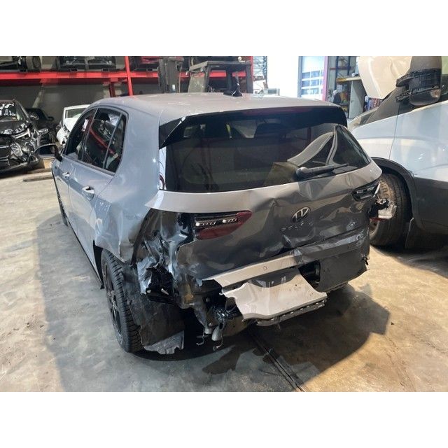 VW 1.5 eTSI RLine DSG Golf VIII [SC]