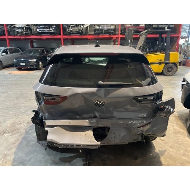 VW 1.5 eTSI RLine DSG Golf VIII [SC]