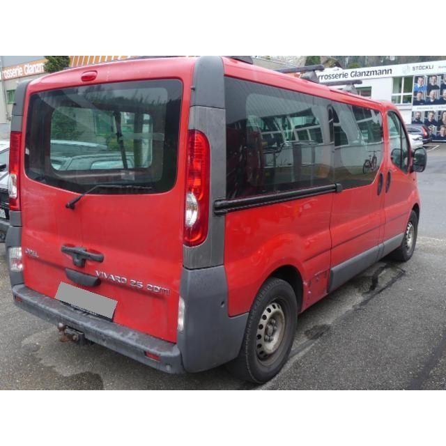 Opel 2.5 CDTI 146 Vivaro Kombi 2.9 t L2 H1 [SC]