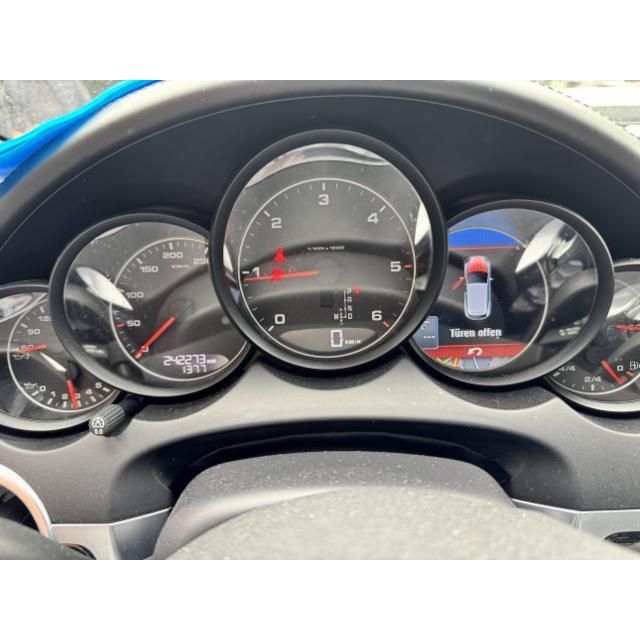 Porsche 3.0 V6 TDI TipT Cayenne [SC]