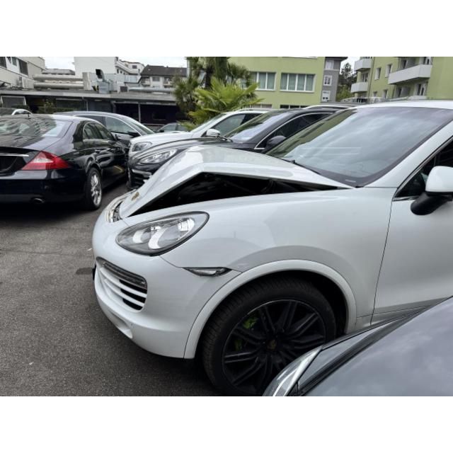 Porsche 3.0 V6 TDI TipT Cayenne [SC]