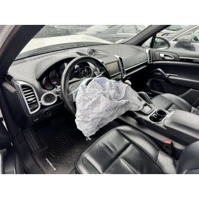 Porsche 3.0 V6 TDI TipT Cayenne [SC]