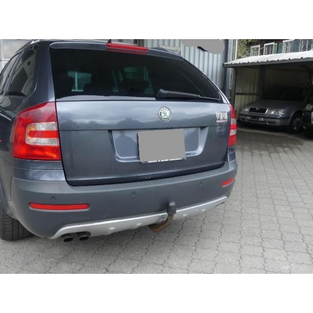 Skoda 2.0 TDI DPF 4x4 Octavia Scout [SC]