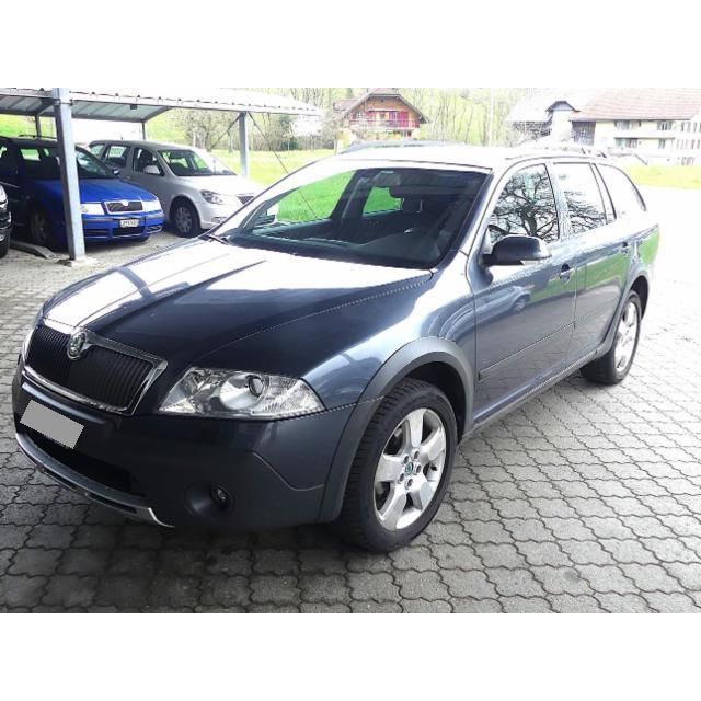 Skoda 2.0 TDI DPF 4x4 Octavia Scout [SC]