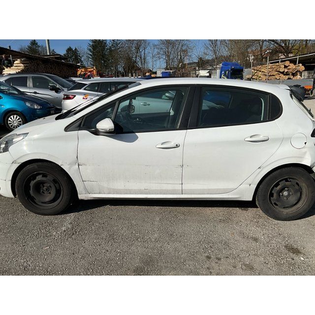 Peugeot 1.6 BlueHDI business 208 [SC]