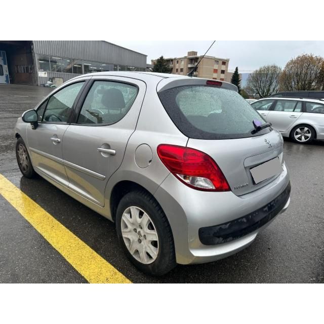 Peugeot 1.4 16V 95 Active 207 [SC]
