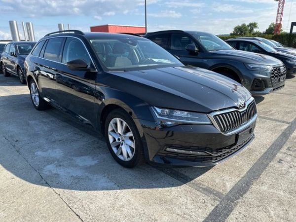 Skoda 2.0 TDI 200 Ambition 4x4 DSG Superb Combi [SC]