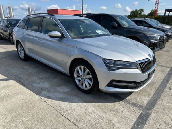Skoda 2.0 TDI 200 Ambition 4x4 DSG Superb Combi [SC]