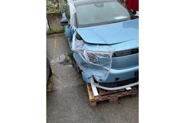 Ford Extended Range Premium AWD Explorer [SC]